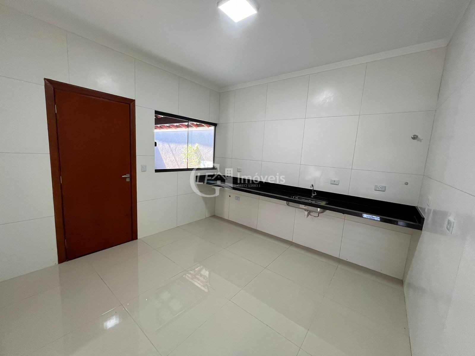 Casa à venda com 3 quartos, 180m² - Foto 8