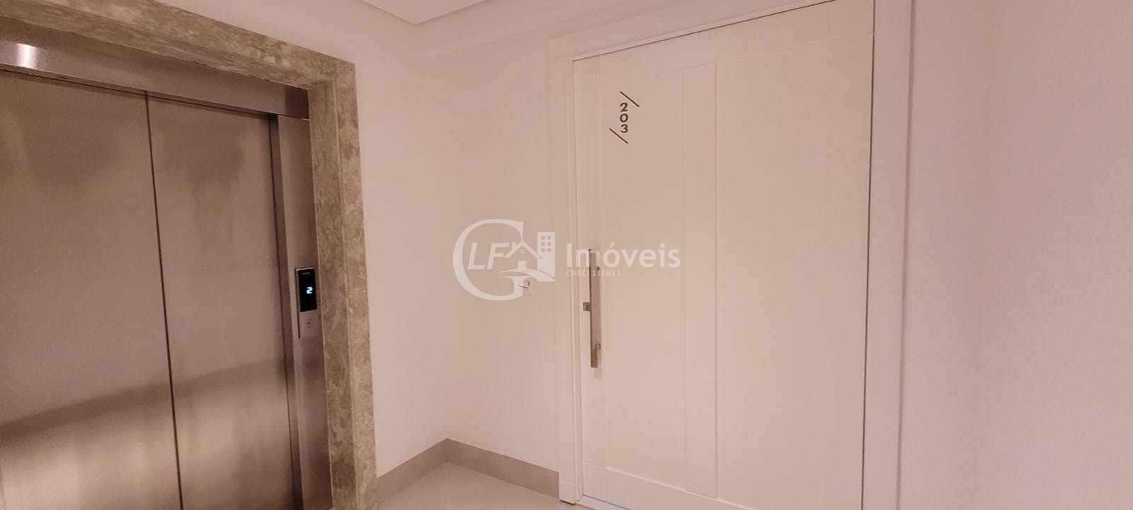 Apartamento à venda e aluguel com 4 quartos, 146m² - Foto 2