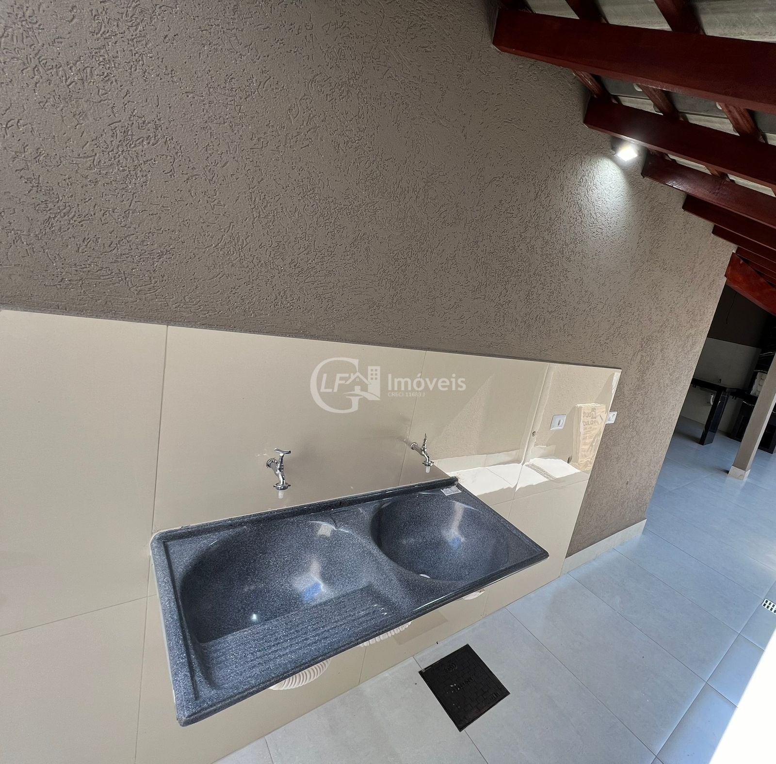 Casa à venda com 3 quartos, 180m² - Foto 13