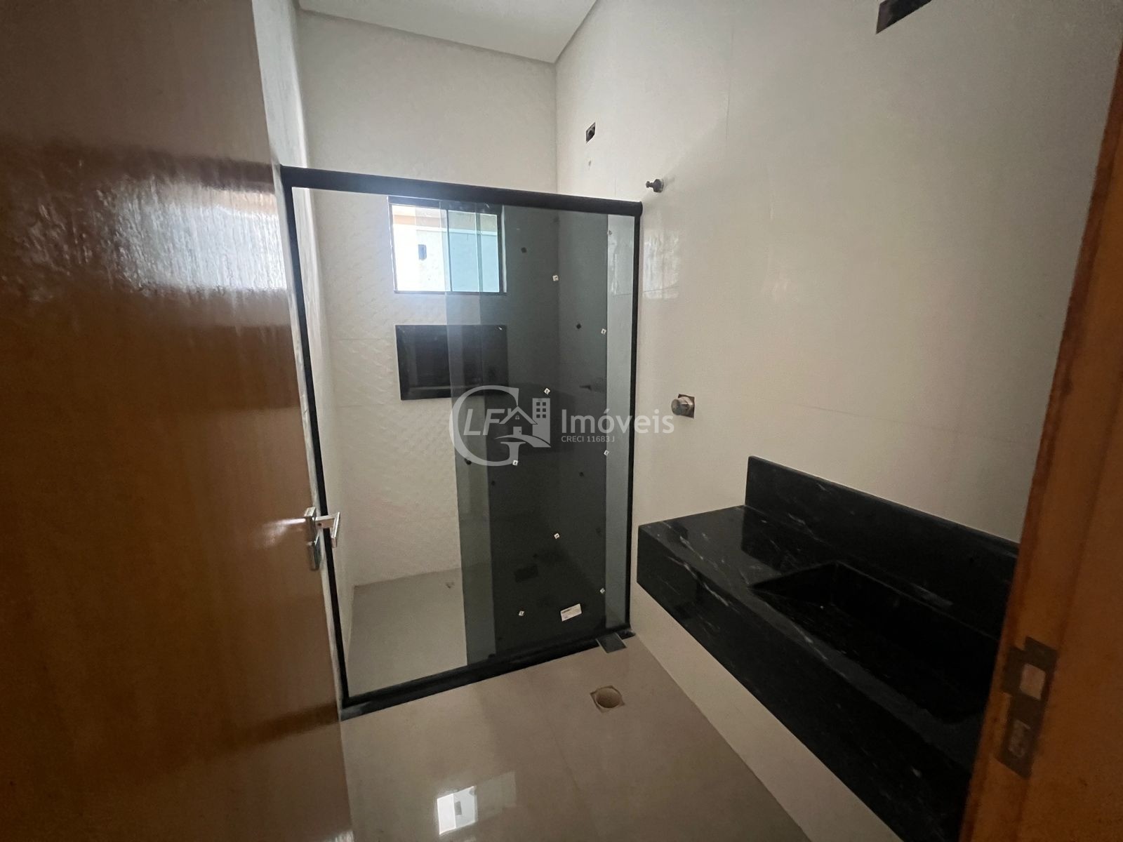 Casa à venda com 3 quartos, 228m² - Foto 10