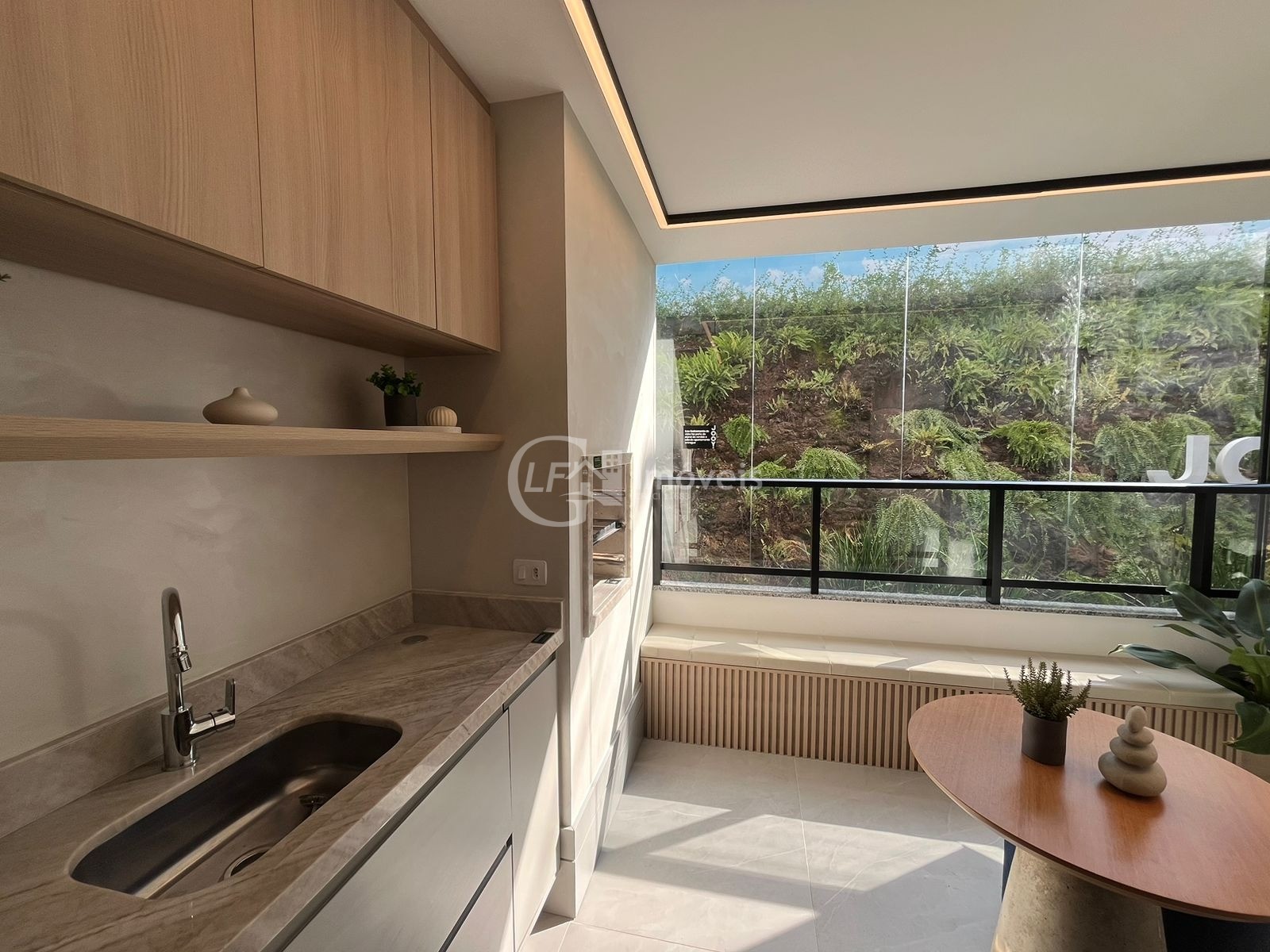 Apartamento à venda com 2 quartos, 66m² - Foto 2