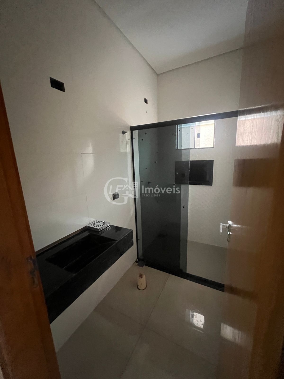 Casa à venda com 3 quartos, 228m² - Foto 14