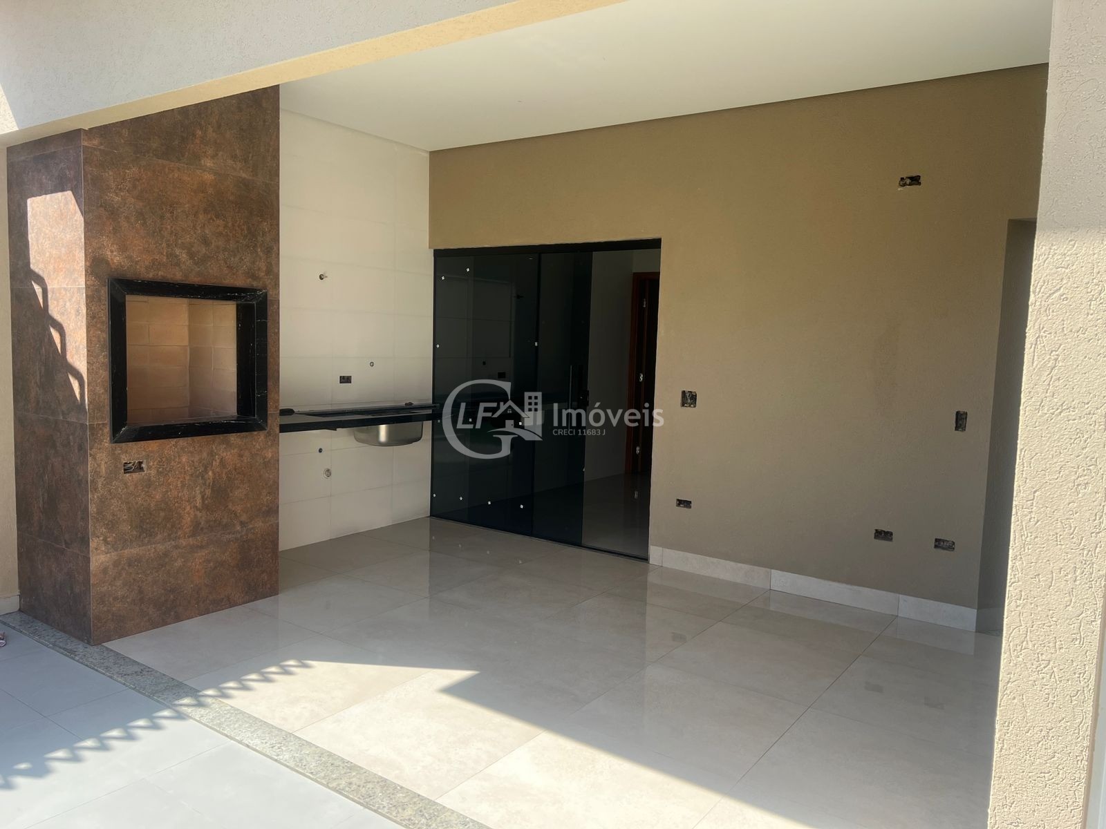 Casa à venda com 3 quartos, 228m² - Foto 9