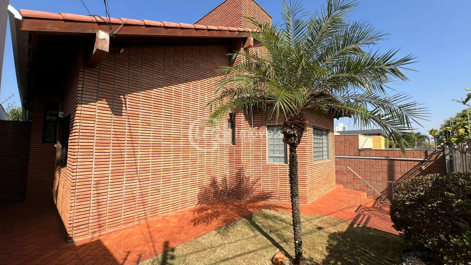 Casa à venda e aluguel com 3 quartos - Foto 4