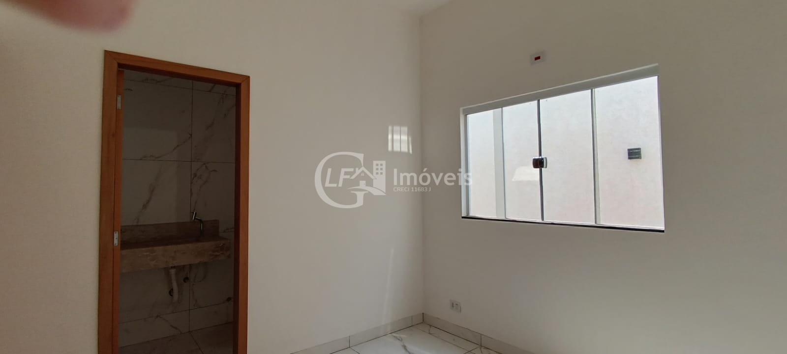 Casa à venda com 3 quartos, 240m² - Foto 8