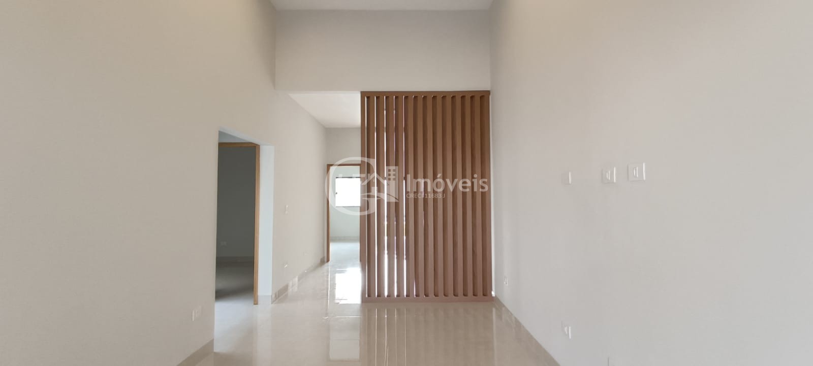 Casa à venda com 3 quartos, 216m² - Foto 4