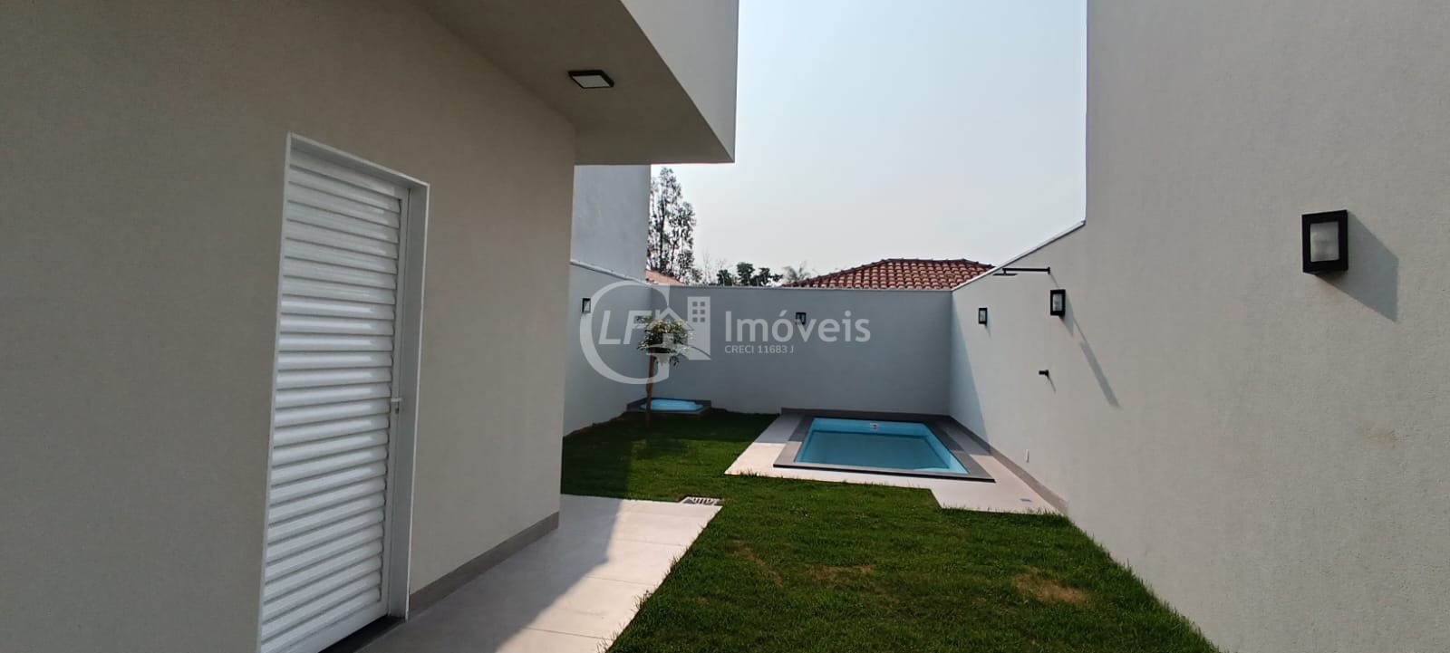 Casa à venda com 3 quartos, 216m² - Foto 14