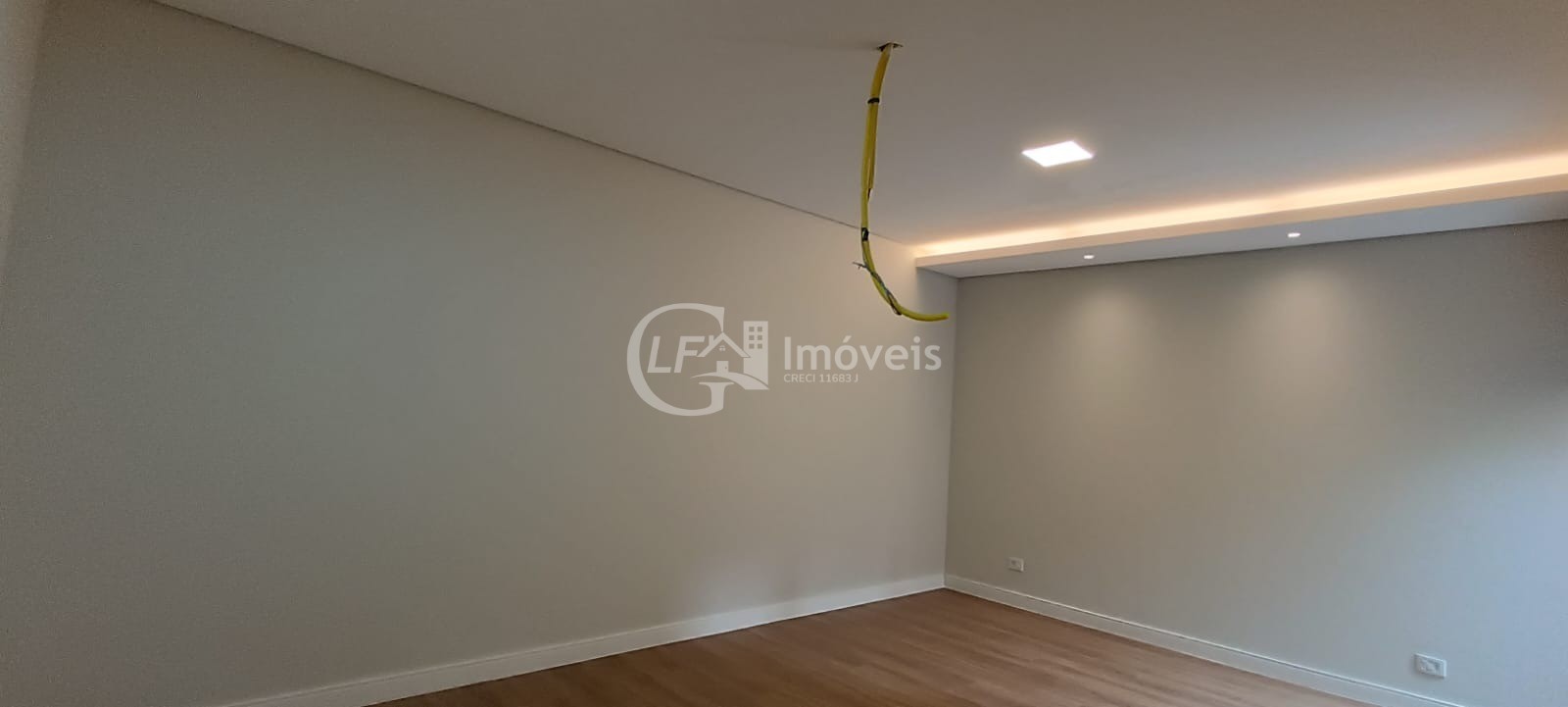 Casa à venda com 3 quartos, 360m² - Foto 22