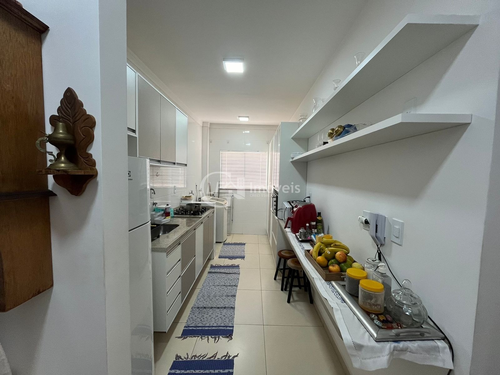 Apartamento à venda com 2 quartos, 63m² - Foto 4