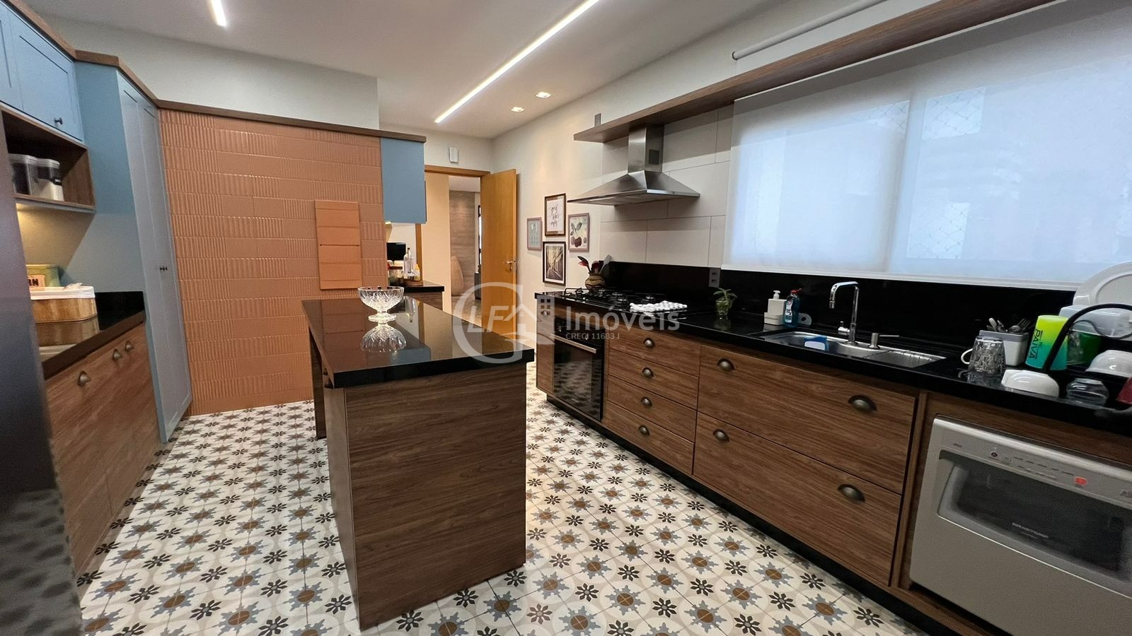 Apartamento à venda com 3 quartos, 227m² - Foto 15