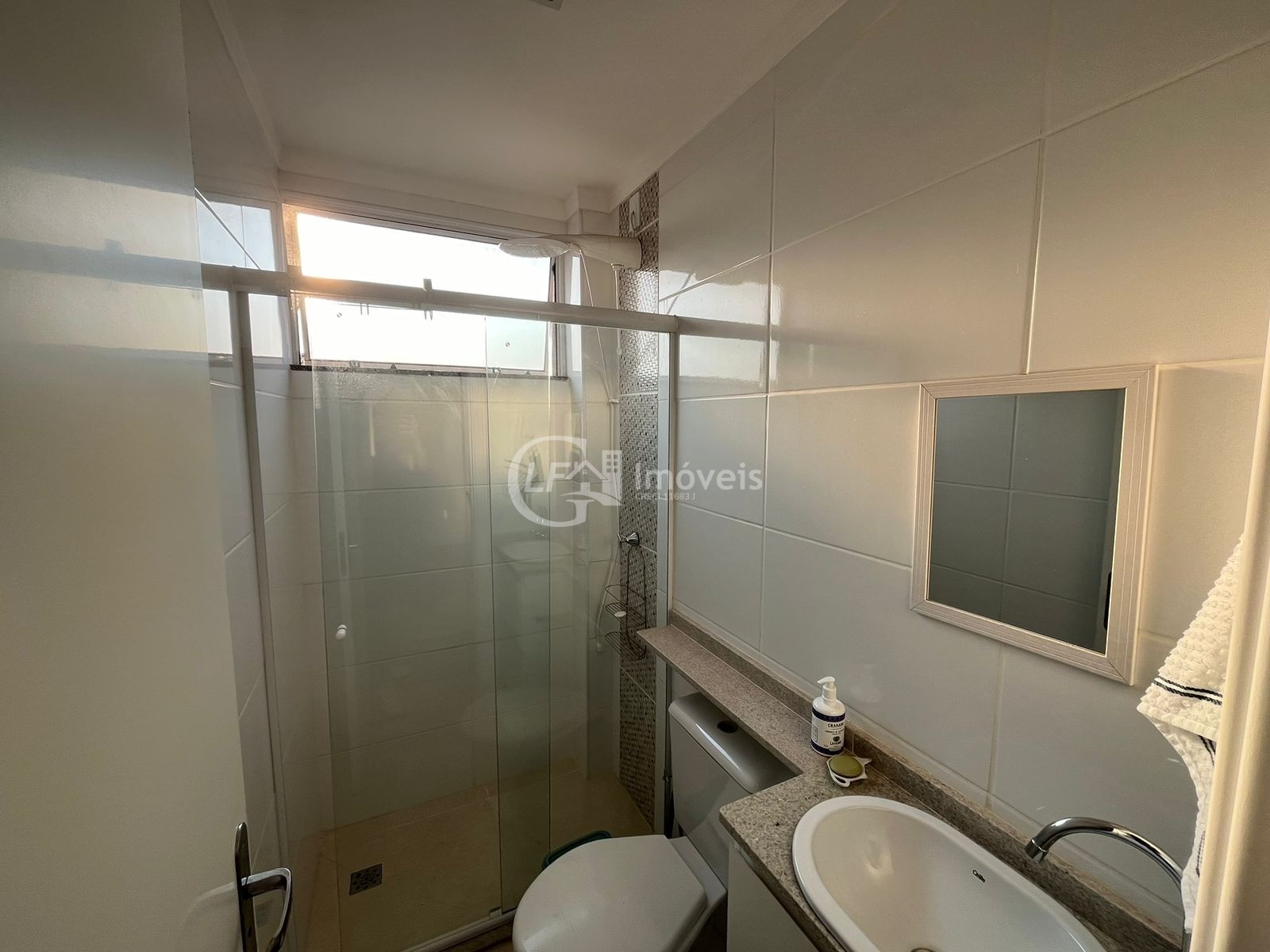 Apartamento à venda com 2 quartos, 63m² - Foto 5