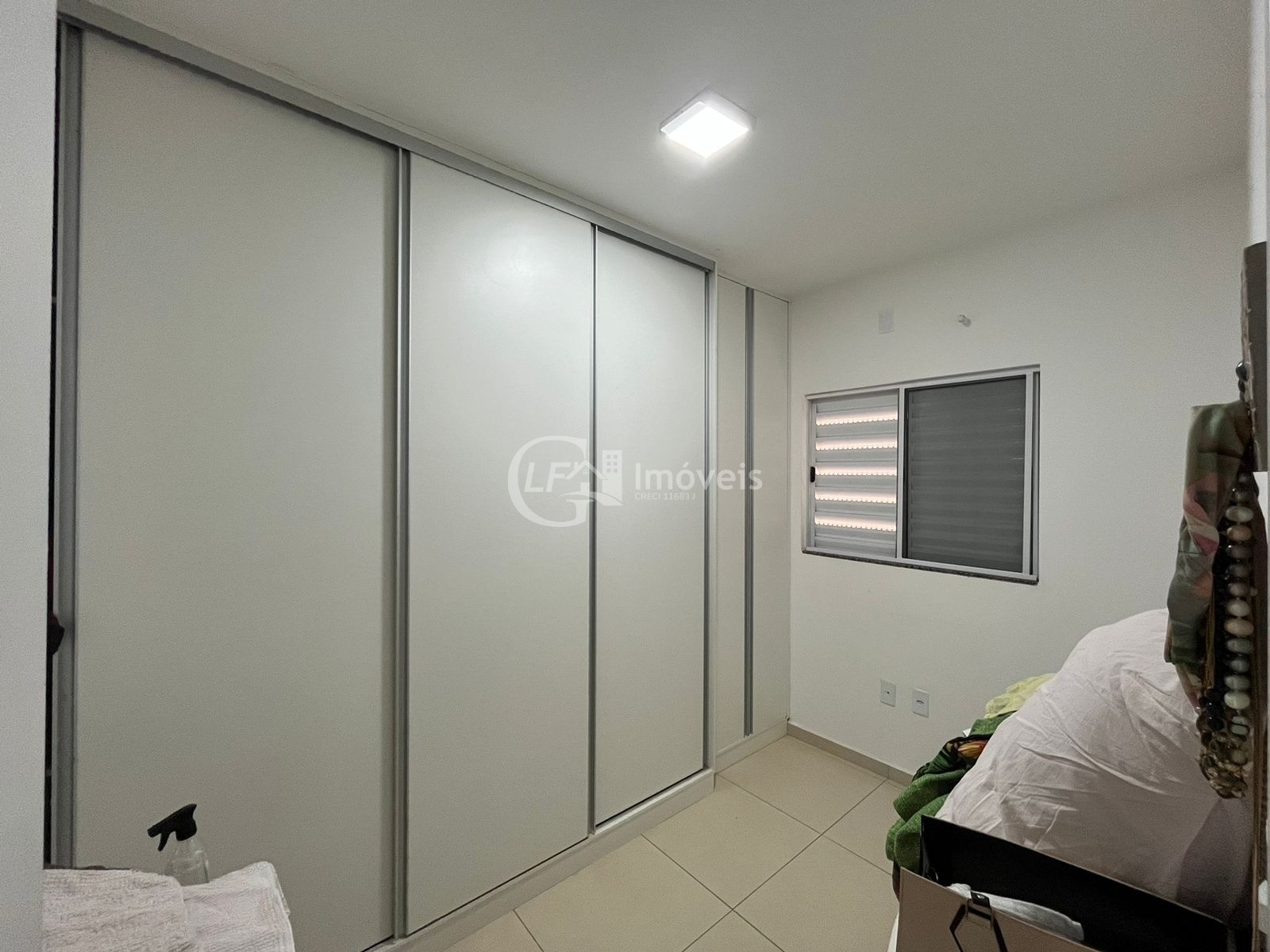 Apartamento à venda com 2 quartos, 63m² - Foto 8