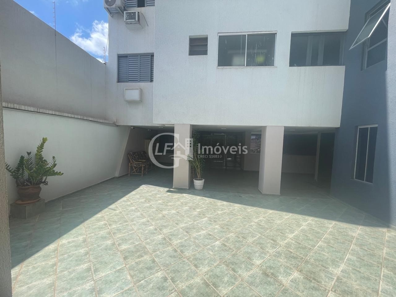 Apartamento à venda com 3 quartos, 92m² - Foto 3