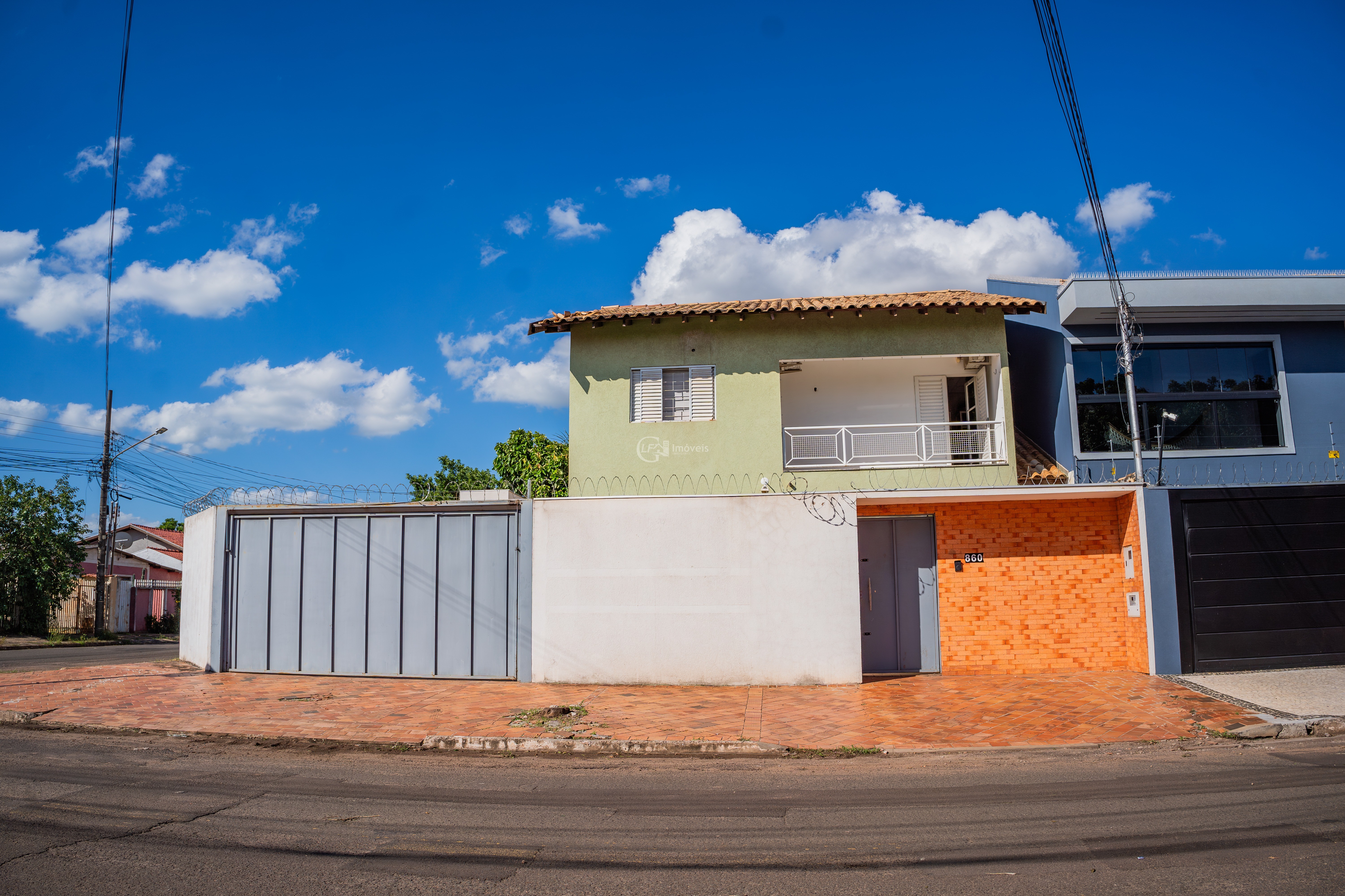 Casa à venda com 3 quartos - Foto 1