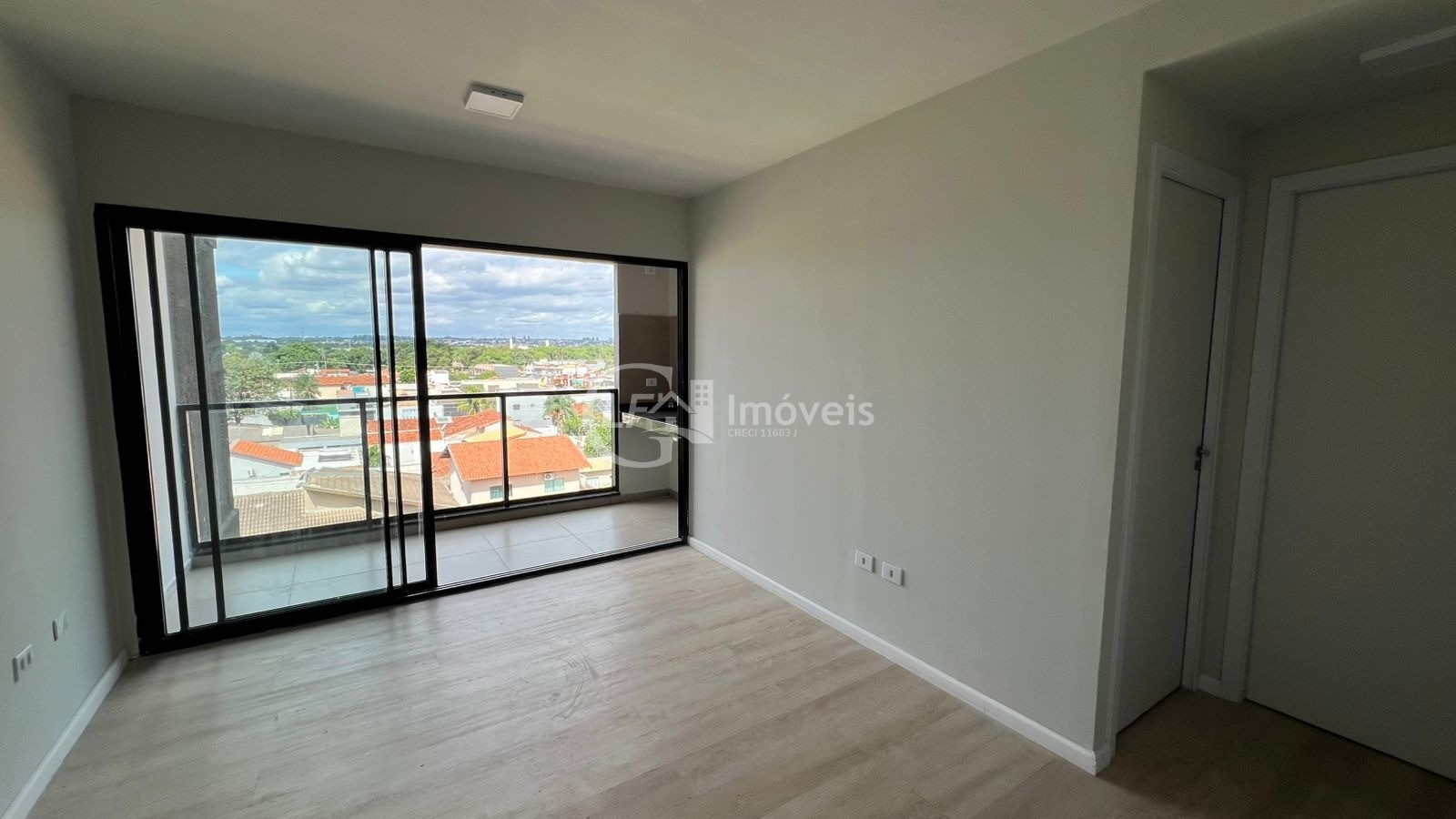 Apartamento à venda com 2 quartos, 59m² - Foto 2