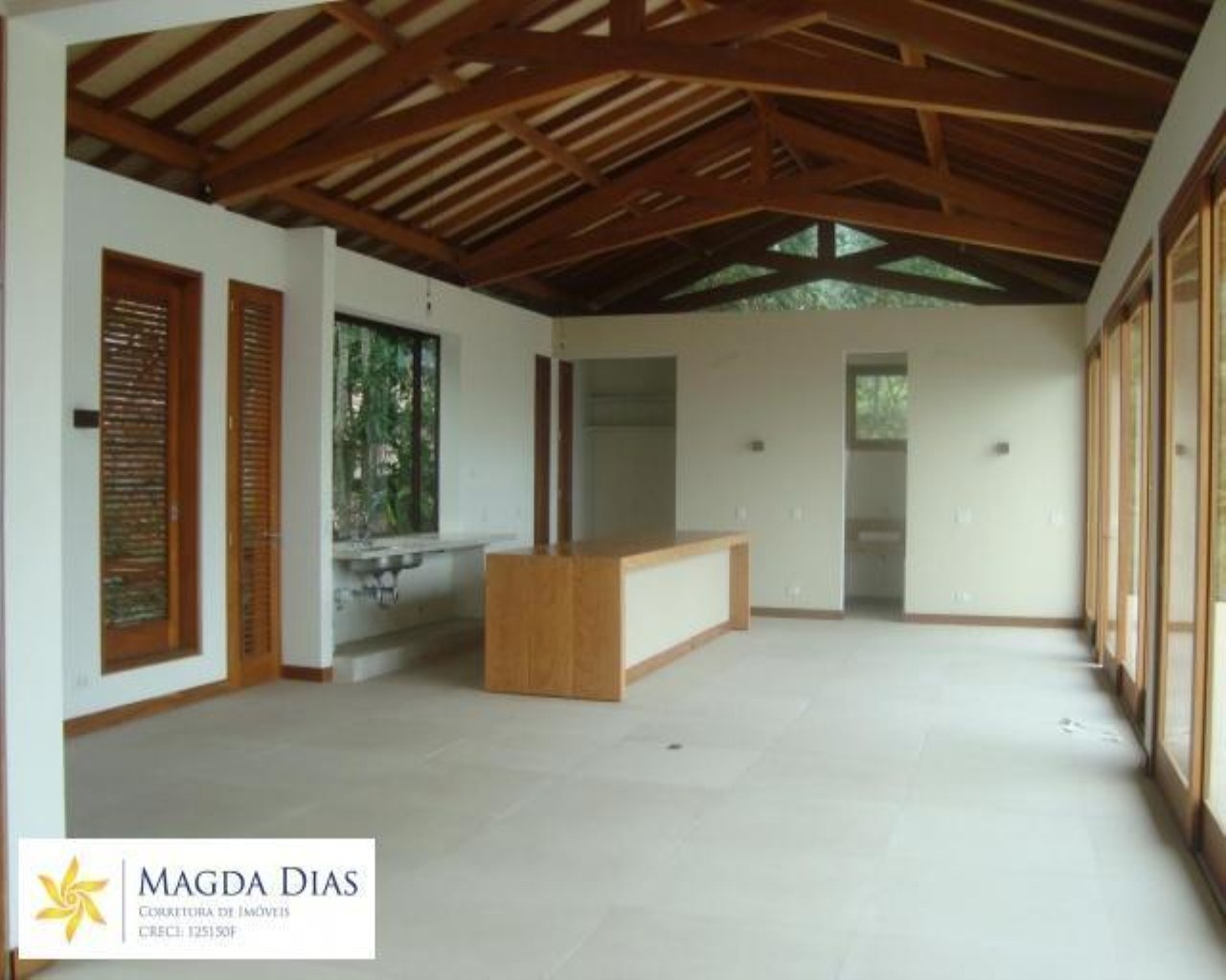 Casa à venda com 5 quartos, 500m² - Foto 3