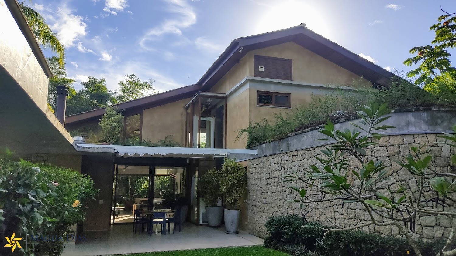 Casa à venda com 5 quartos, 550m² - Foto 2