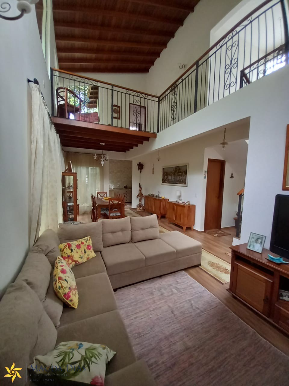 Casa à venda com 5 quartos, 308m² - Foto 7