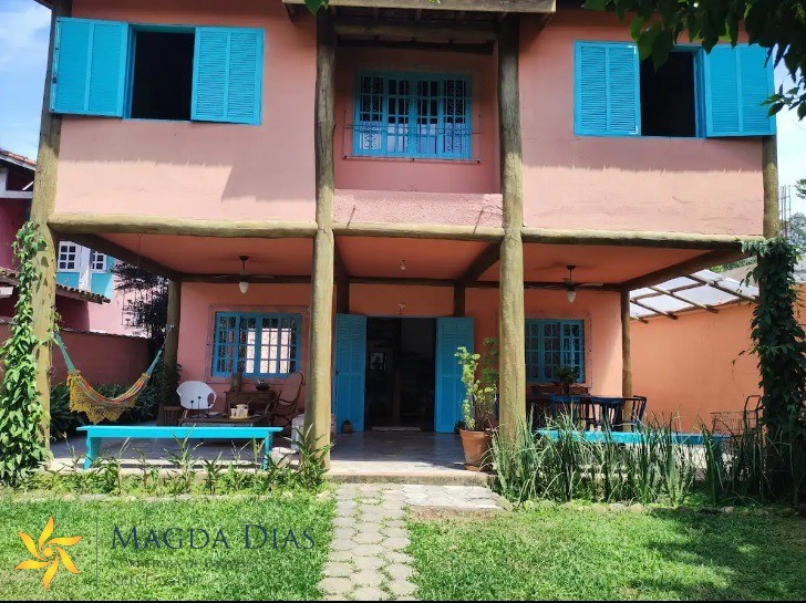 Casa, 4 quartos, 219 m² - Foto 1