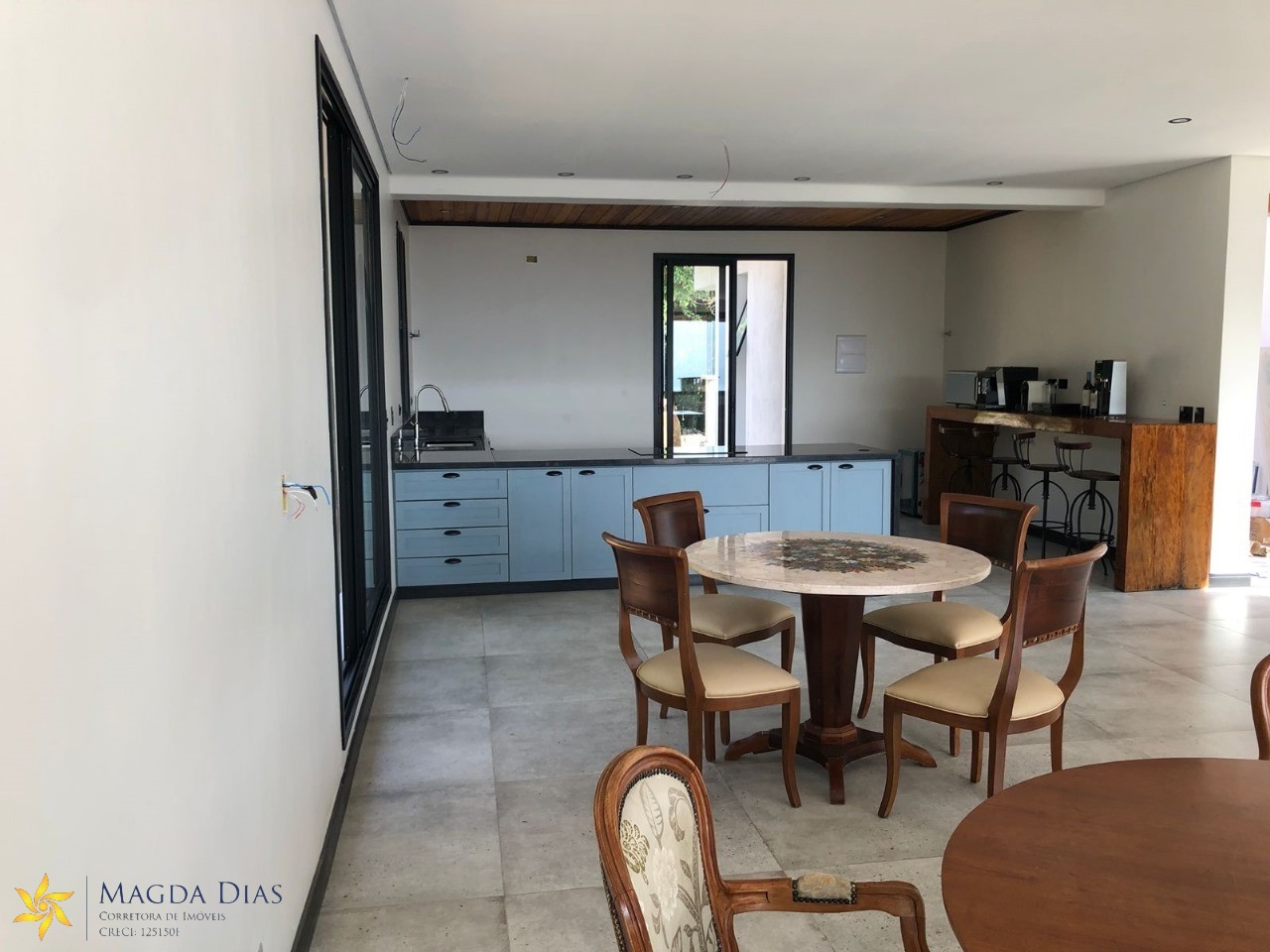 Casa à venda com 4 quartos, 364m² - Foto 17