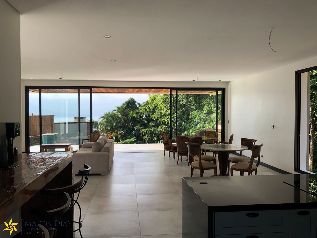 Casa à venda com 4 quartos, 364m² - Foto 11