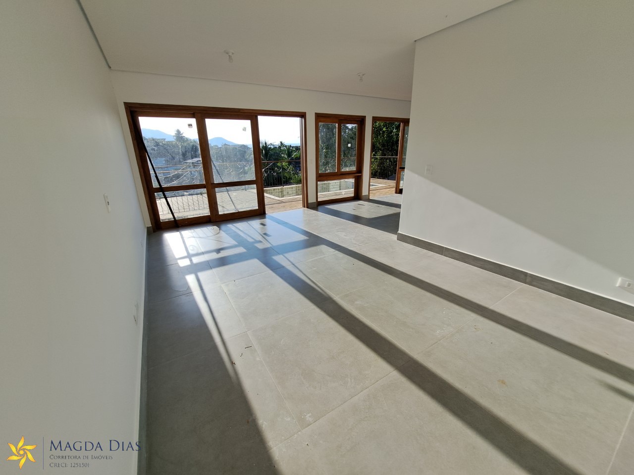 Casa à venda com 4 quartos, 183m² - Foto 9