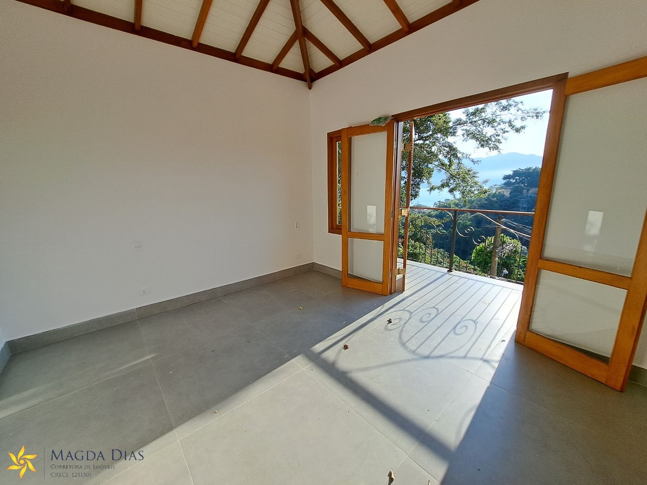 Casa à venda com 4 quartos, 183m² - Foto 18