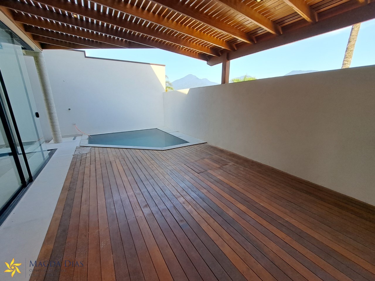 Casa à venda com 3 quartos, 135m² - Foto 7