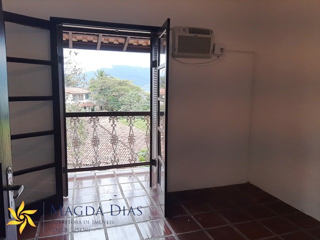 Casa à venda com 2 quartos, 90m² - Foto 18