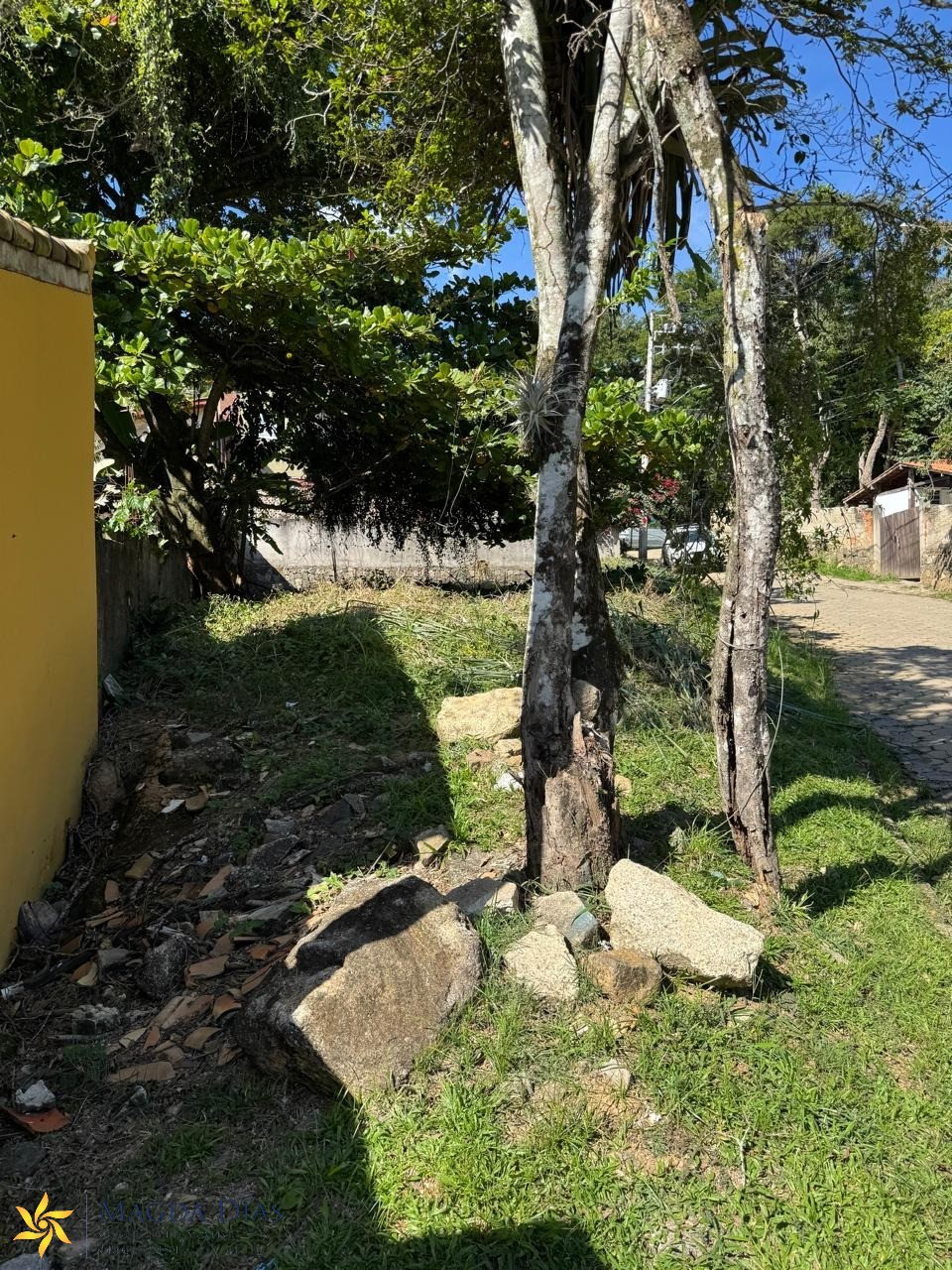 Terreno, 301 m² - Foto 2