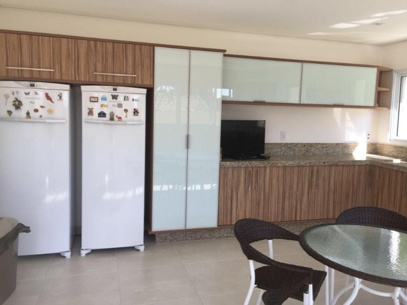 Casa à venda com 4 quartos, 2500m² - Foto 27