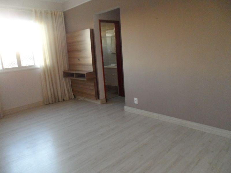 Apartamento à venda com 2 quartos, 64m² - Foto 5