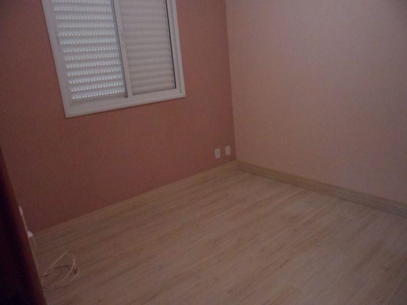 Apartamento à venda com 2 quartos, 64m² - Foto 9