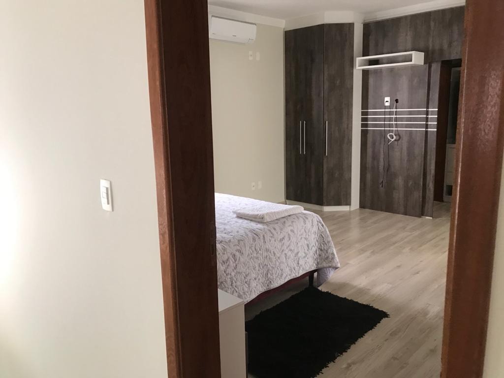 Casa à venda com 2 quartos, 330m² - Foto 30