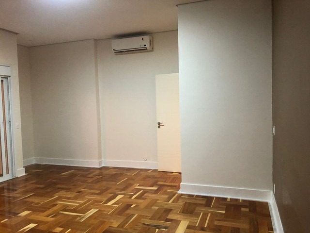 Casa à venda com 4 quartos, 550m² - Foto 15