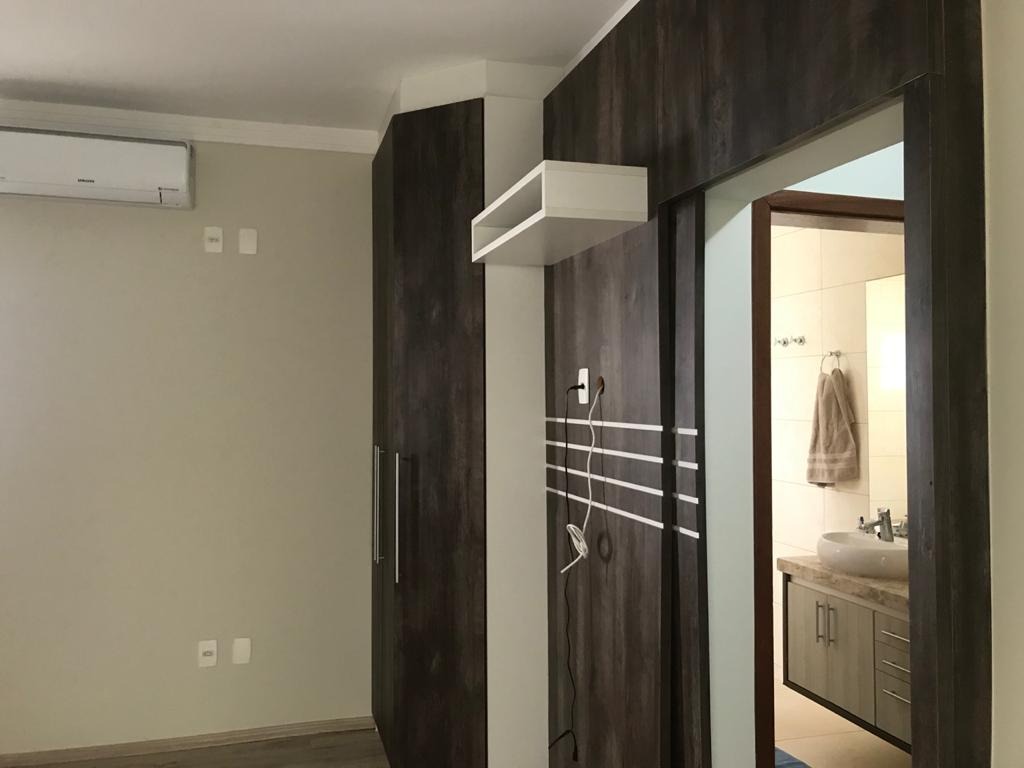 Casa à venda com 2 quartos, 330m² - Foto 39