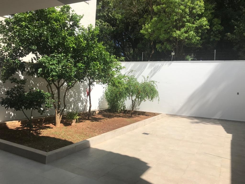 Casa à venda com 2 quartos, 330m² - Foto 9