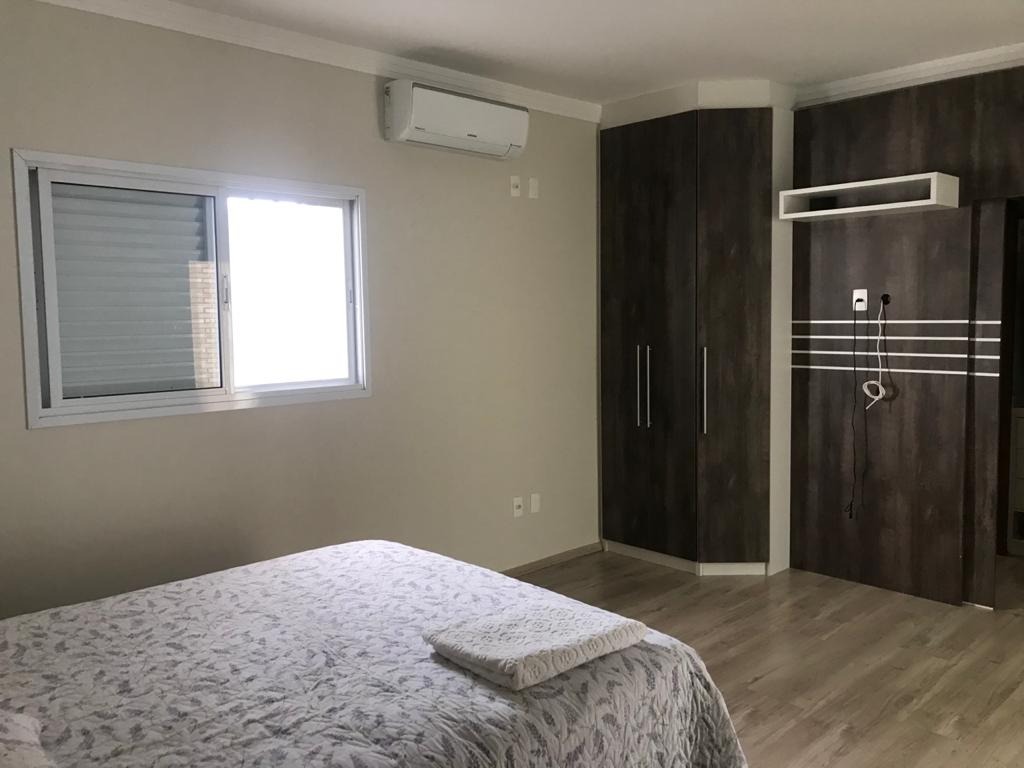 Casa à venda com 2 quartos, 330m² - Foto 32