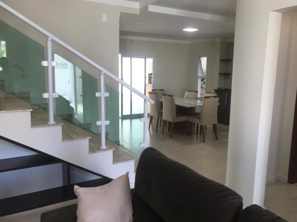 Casa à venda com 2 quartos, 330m² - Foto 12