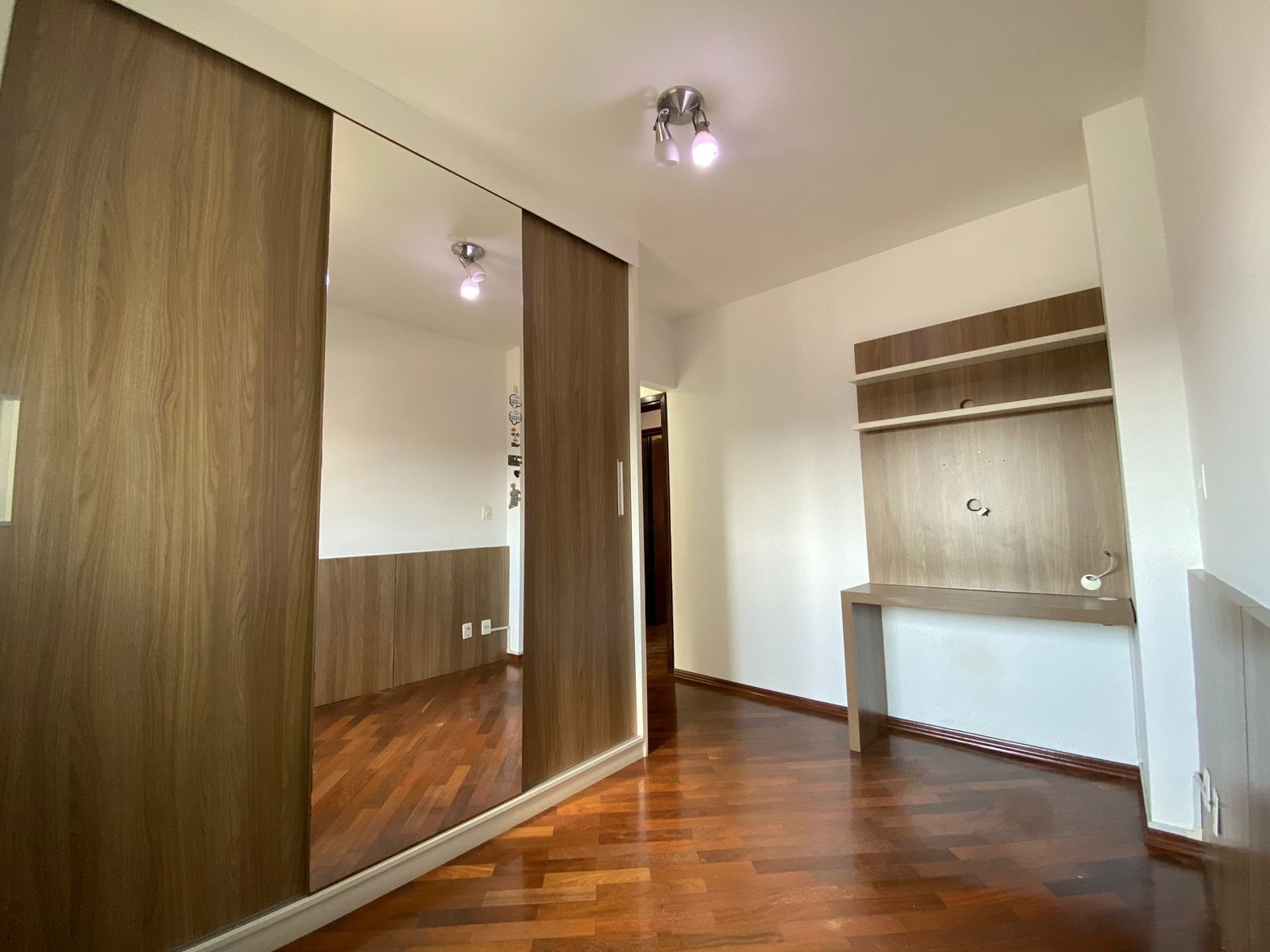 Apartamento à venda com 5 quartos, 148m² - Foto 27