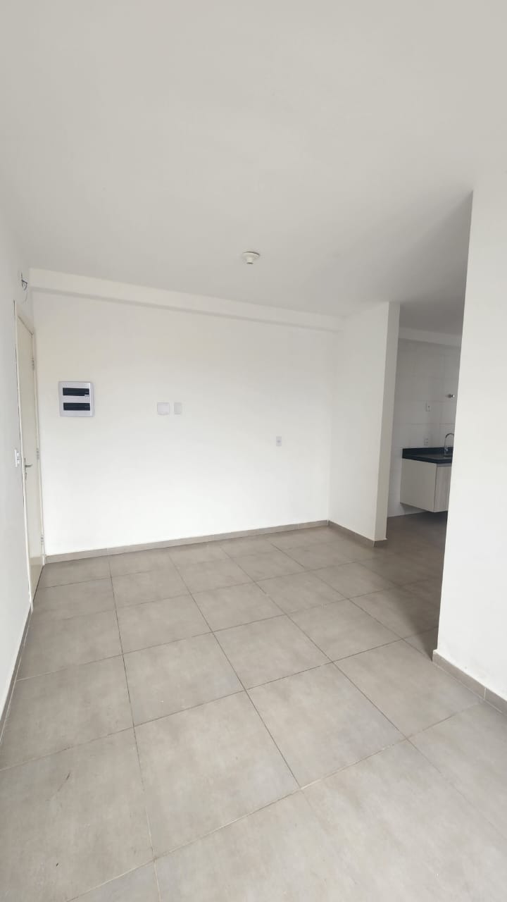 Apartamento para alugar com 2 quartos, 64m² - Foto 2