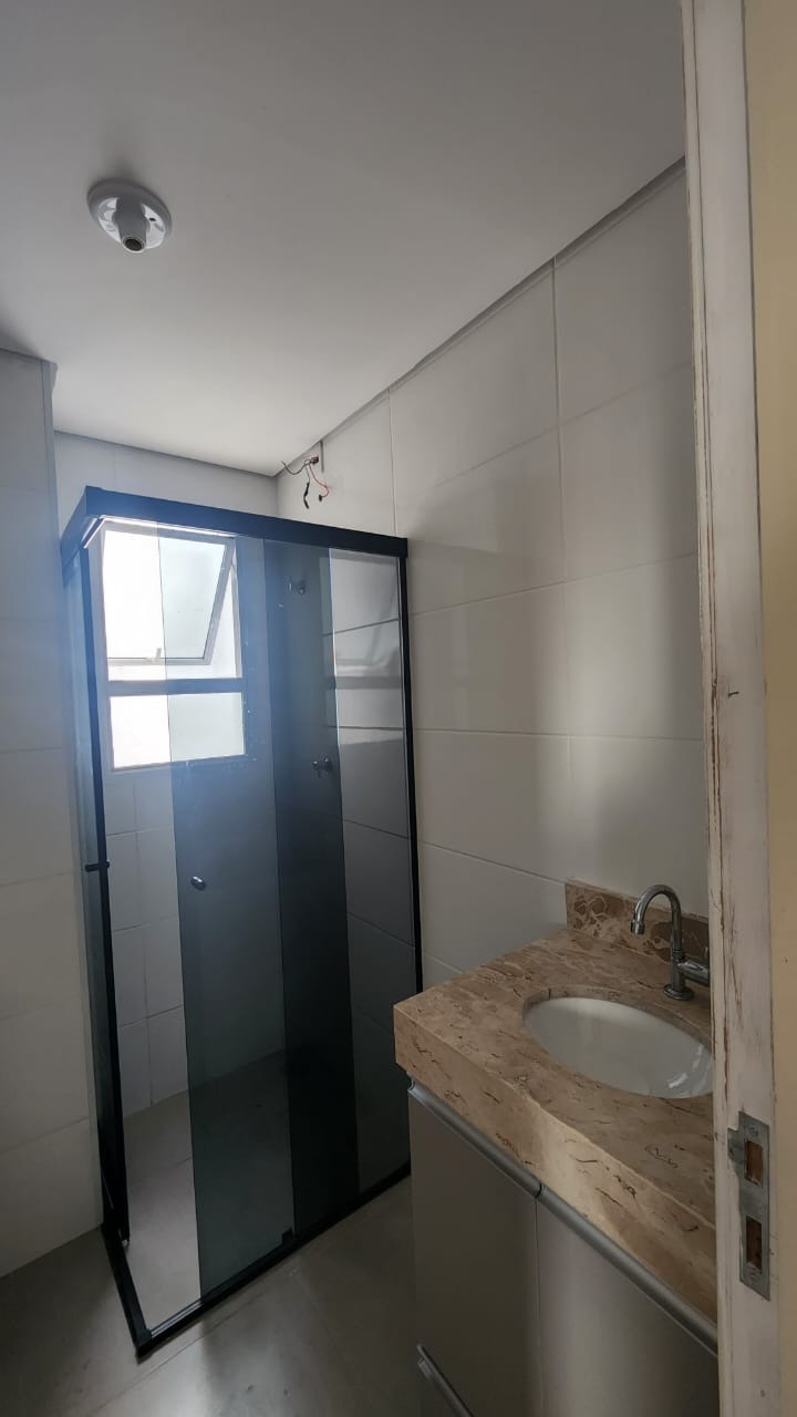 Apartamento para alugar com 2 quartos, 64m² - Foto 13