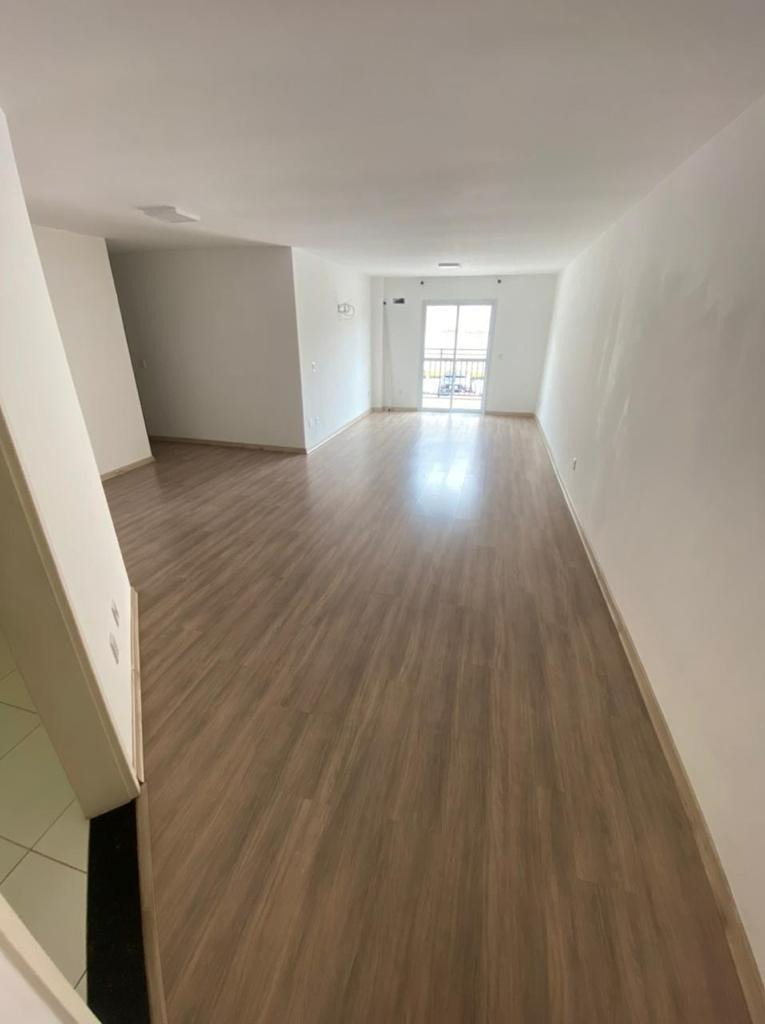 Apartamento de 120m² Localizado no Condomínio Chateau Portal da Colina