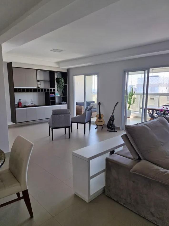 Apartamento Alto Padrão com 167m² Localizado no Residencial Mont Royal / Campolim.