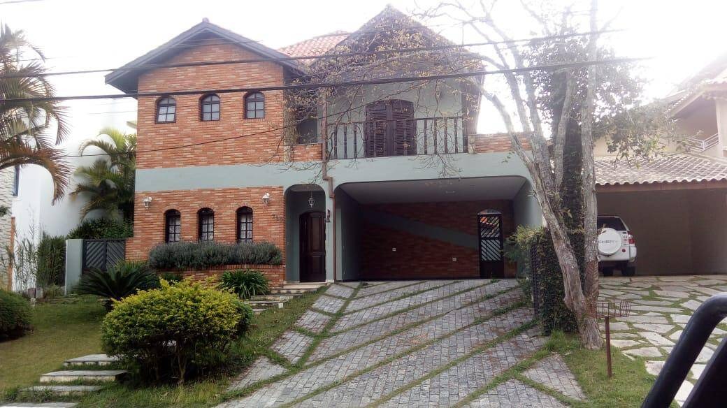 Casa Sobrado de 320m² Localizada no Condomínio Morada dos Pinheiros!