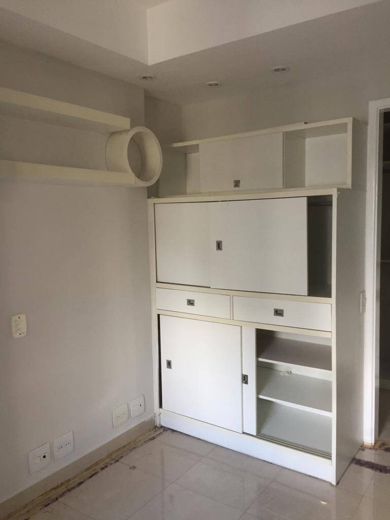 Apartamento para alugar com 2 quartos, 130m² - Foto 15