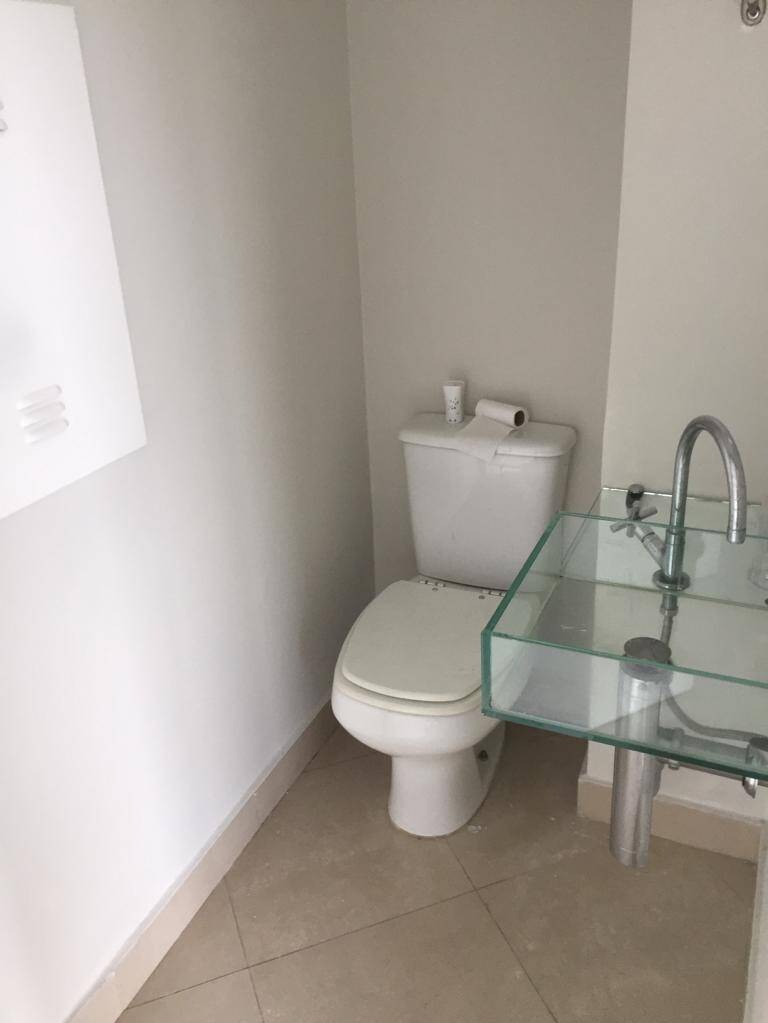 Apartamento para alugar com 2 quartos, 130m² - Foto 17