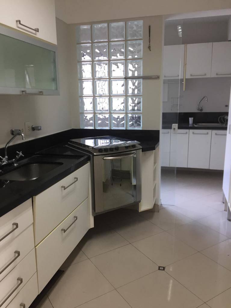 Apartamento para alugar com 2 quartos, 130m² - Foto 2