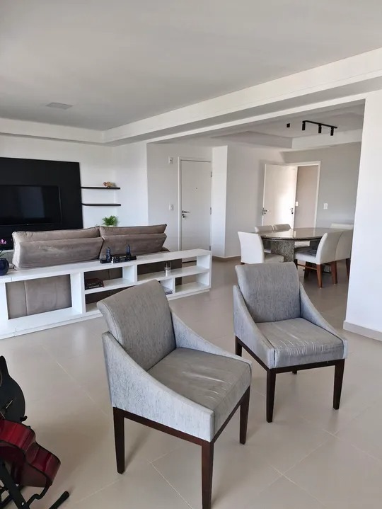 Apartamento de 167m² Localizado no Condomínio Mont Royal.