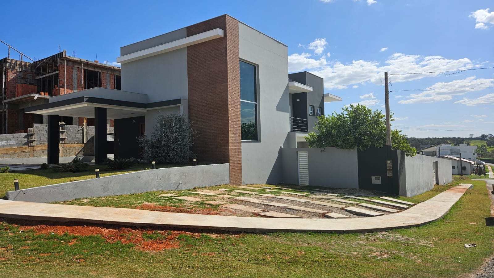 Casa de 383m² Localizada no Condomínio Alta Vista, Salto de Pirapora.